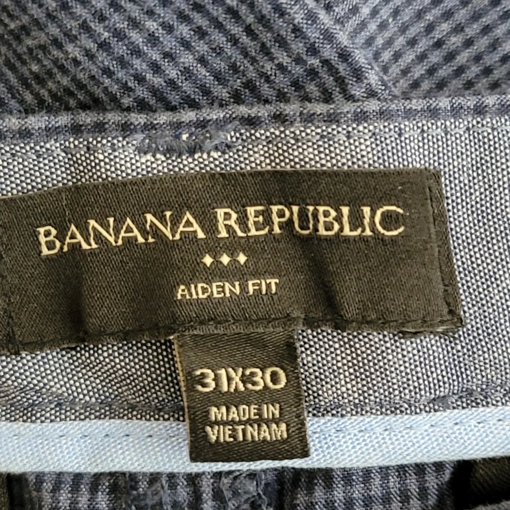 Banana Republic Aiden fit men's size 31x30 blue plaid flat front pants